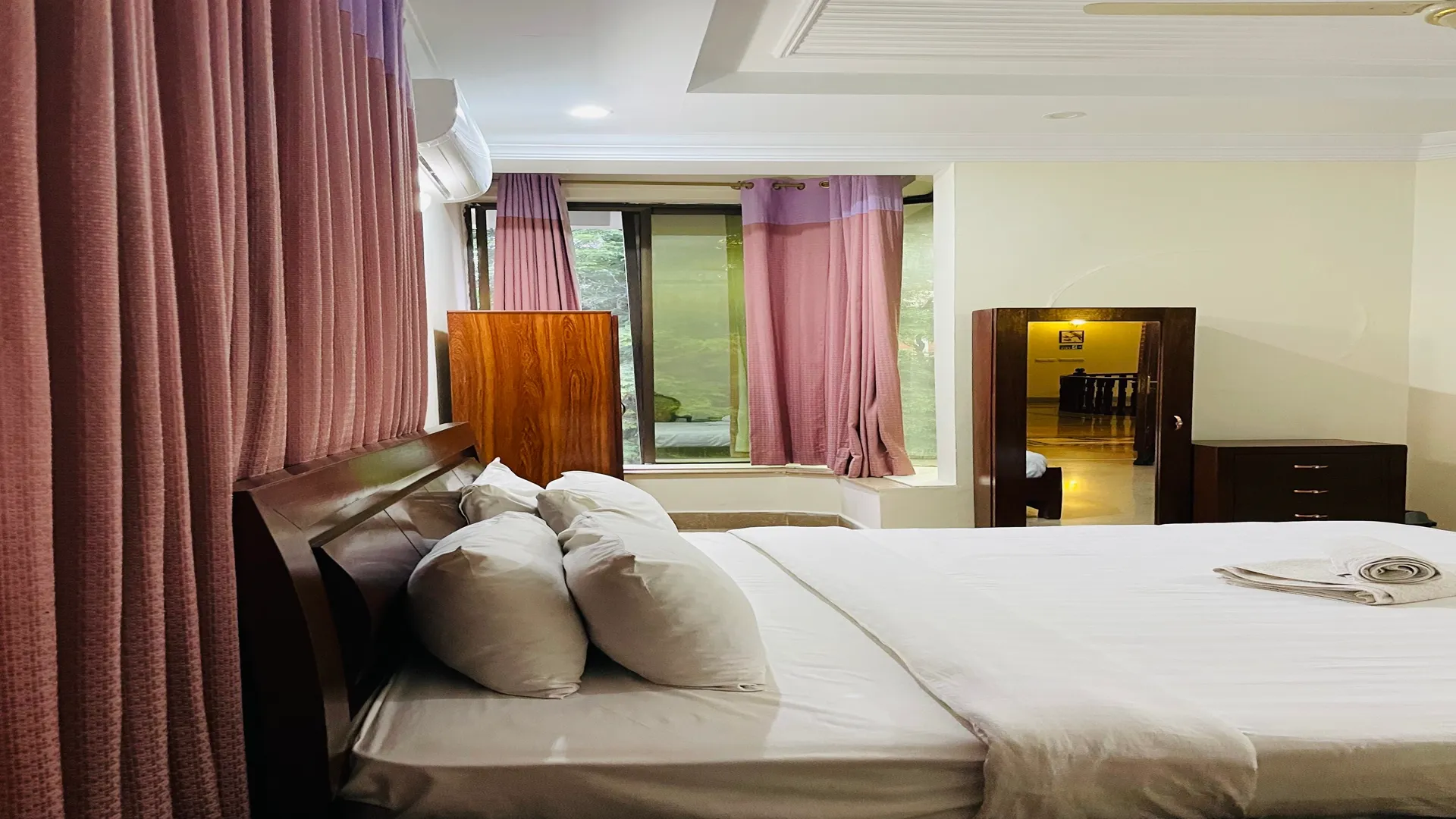 Executive Room